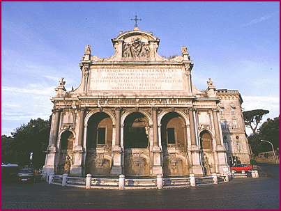 Fontana Paola - Paola Fountain