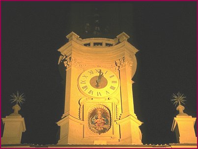 Piazza dell'Orologio - Clock Square